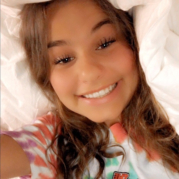 Meet your Posher, Harper - Picture 1 of 1